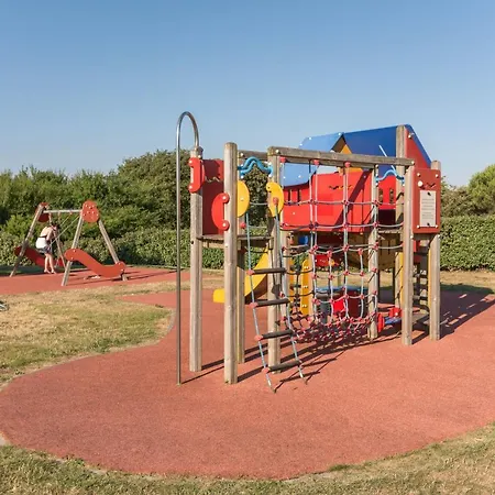 Pierre & Le Domaine De Bourgenay Apartmanhotel 3*