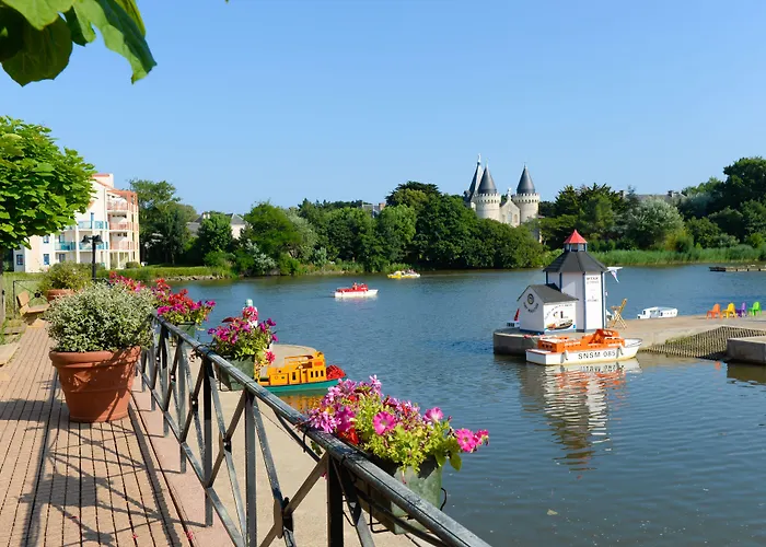 Pierre & Le Domaine De Bourgenay Talmont-Saint-Hilaire