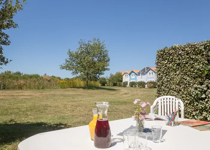 Pierre & Le Domaine De Bourgenay Talmont-Saint-Hilaire