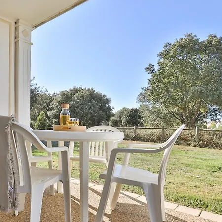 Aparthotel Pierre & Le Domaine De Bourgenay 3*