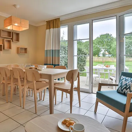 Pierre & Le Domaine De Bourgenay 3*