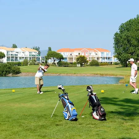 Pierre & Le Domaine De Bourgenay 3*