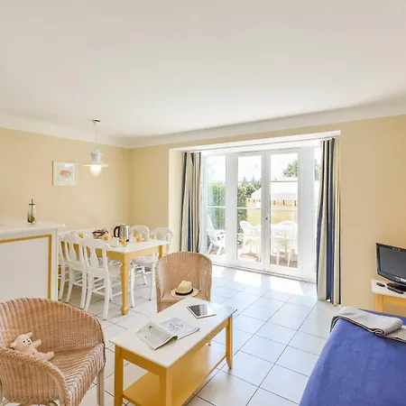 Pierre & Le Domaine De Bourgenay