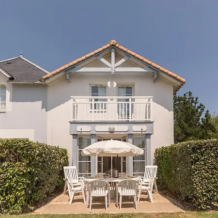 Aparthotel Pierre & Le Domaine De Bourgenay 3*