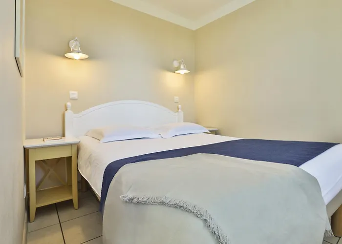 Pierre & Le Domaine De Bourgenay